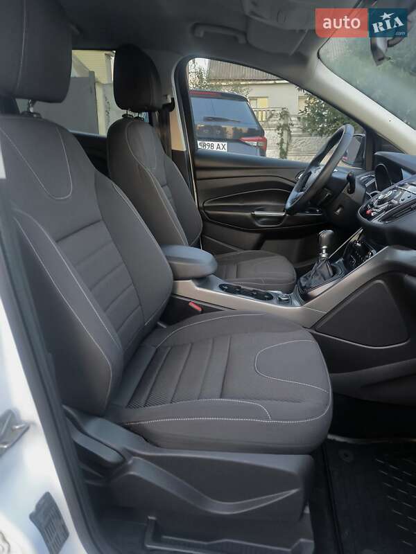 Внедорожник / Кроссовер Ford Kuga 2013 в Днепре