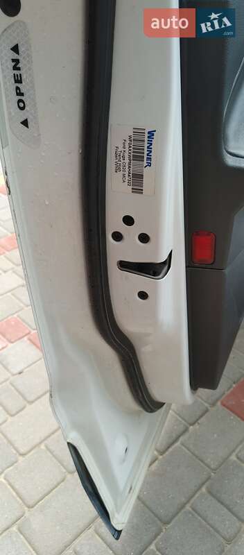 Внедорожник / Кроссовер Ford Kuga 2017 в Каменец-Подольском