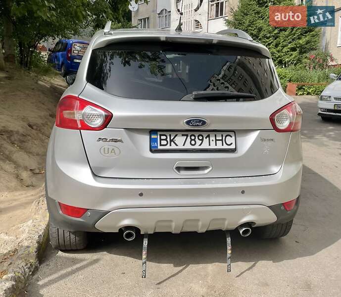 Внедорожник / Кроссовер Ford Kuga 2011 в Ровно