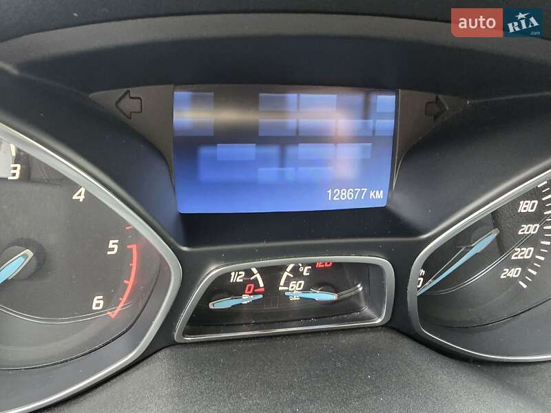 Внедорожник / Кроссовер Ford Kuga 2015 в Харькове