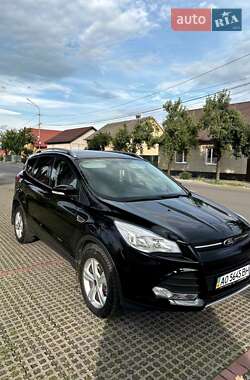 Внедорожник / Кроссовер Ford Kuga 2014 в 