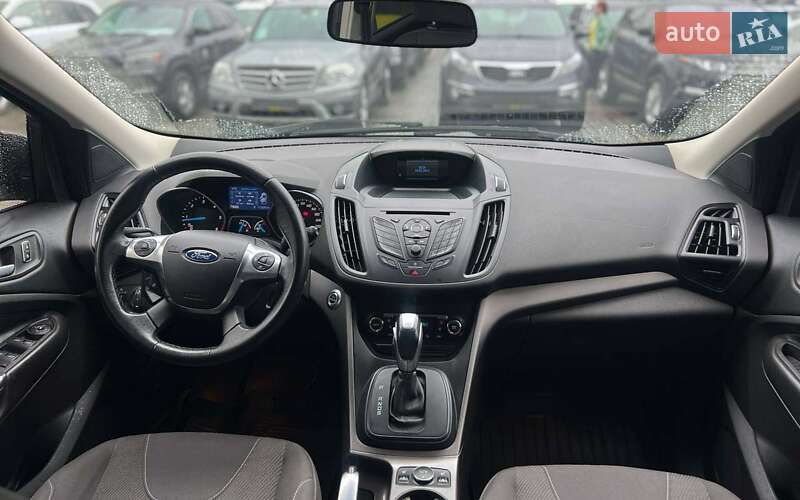 Внедорожник / Кроссовер Ford Kuga 2013 в Ивано-Франковске