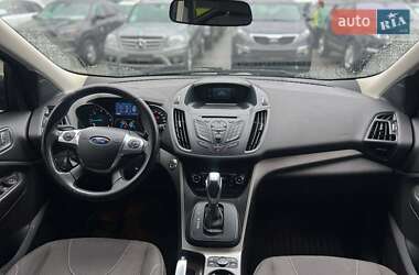 Внедорожник / Кроссовер Ford Kuga 2013 в 