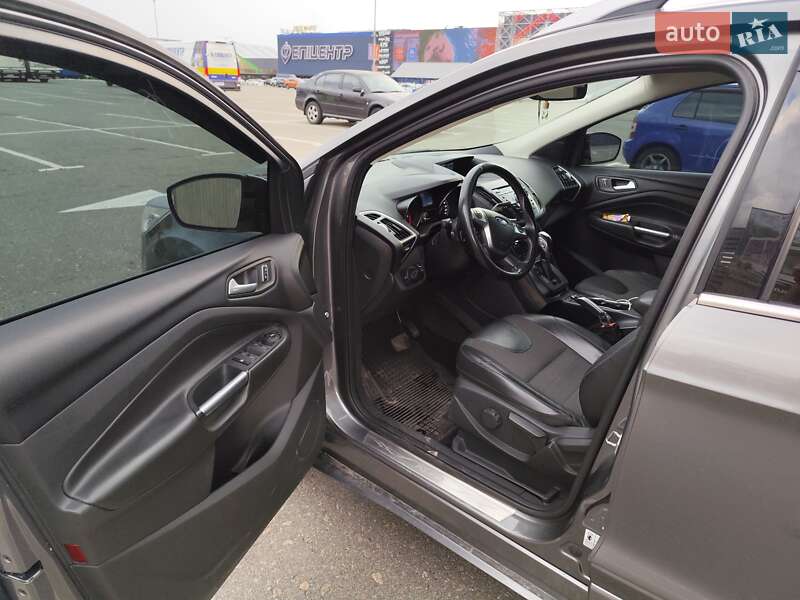 Внедорожник / Кроссовер Ford Kuga 2014 в Киеве