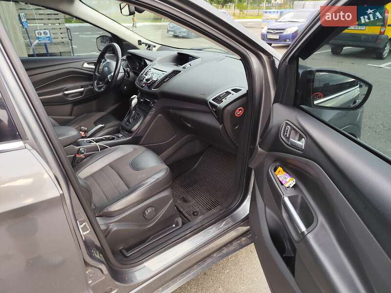 Внедорожник / Кроссовер Ford Kuga 2014 в Киеве