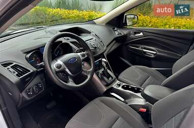 Внедорожник / Кроссовер Ford Kuga 2013 в 
