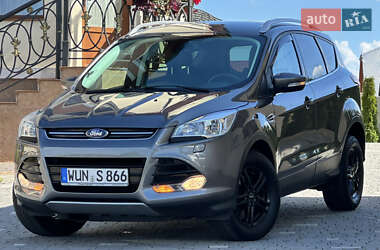 Внедорожник / Кроссовер Ford Kuga 2013 в 