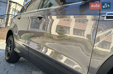 Внедорожник / Кроссовер Ford Kuga 2013 в 