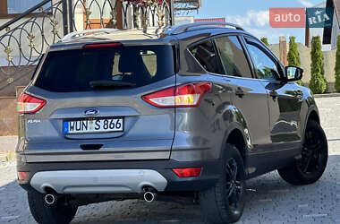Внедорожник / Кроссовер Ford Kuga 2013 в 