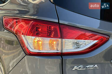 Внедорожник / Кроссовер Ford Kuga 2013 в 