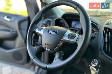 Внедорожник / Кроссовер Ford Kuga 2013 в 