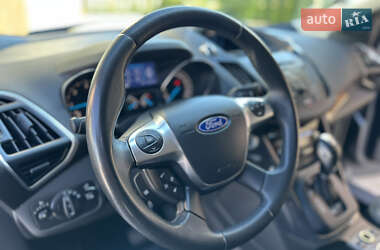 Внедорожник / Кроссовер Ford Kuga 2013 в 