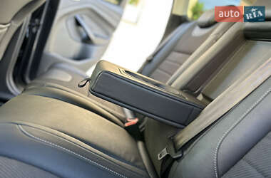 Внедорожник / Кроссовер Ford Kuga 2013 в 