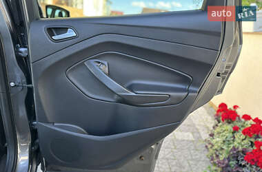 Внедорожник / Кроссовер Ford Kuga 2013 в 