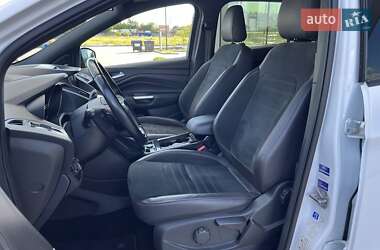 Внедорожник / Кроссовер Ford Kuga 2018 в 