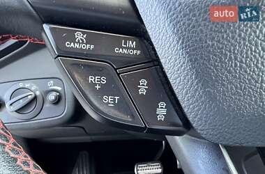 Внедорожник / Кроссовер Ford Kuga 2018 в 