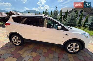 Внедорожник / Кроссовер Ford Kuga 2015 в 