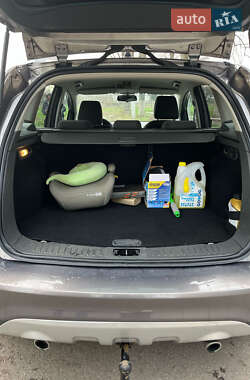 Внедорожник / Кроссовер Ford Kuga 2011 в 