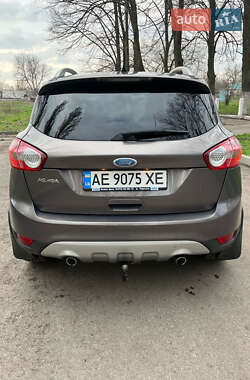 Внедорожник / Кроссовер Ford Kuga 2011 в 
