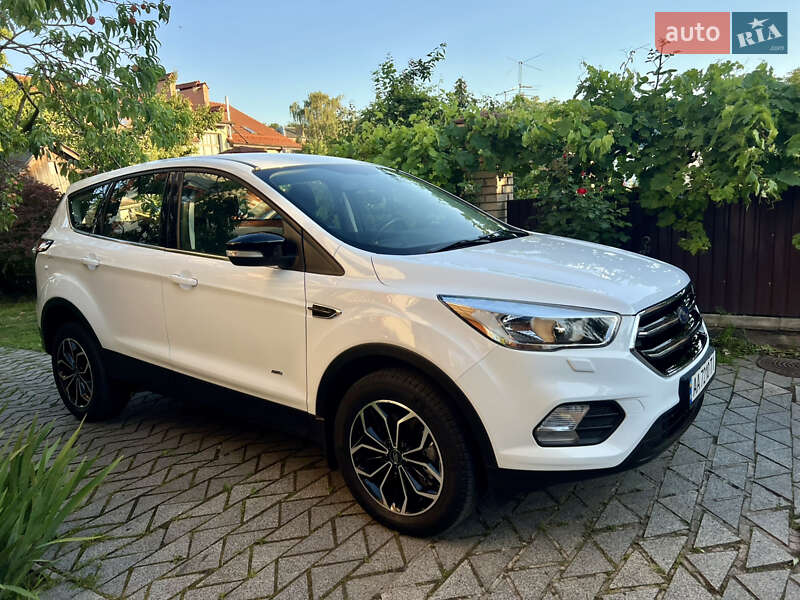 Ford Kuga 2017