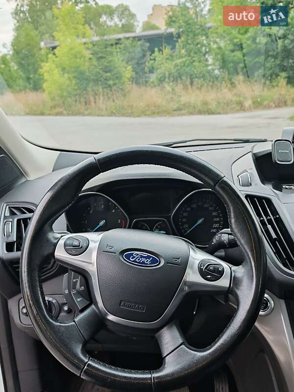 Внедорожник / Кроссовер Ford Kuga 2014 в Моршине
