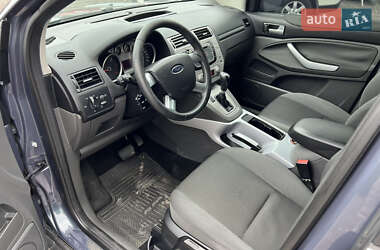Внедорожник / Кроссовер Ford Kuga 2011 в 