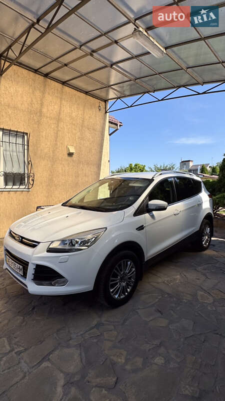Внедорожник / Кроссовер Ford Kuga 2013 в Каменском