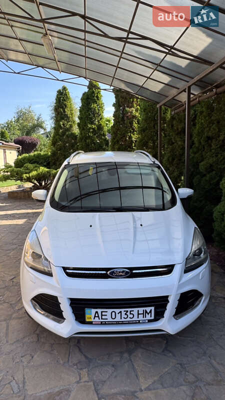 Внедорожник / Кроссовер Ford Kuga 2013 в Каменском