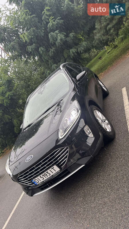 Ford Kuga 2021