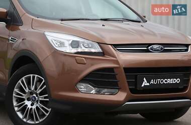 Внедорожник / Кроссовер Ford Kuga 2013 в 