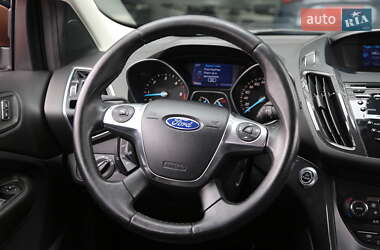 Внедорожник / Кроссовер Ford Kuga 2013 в 