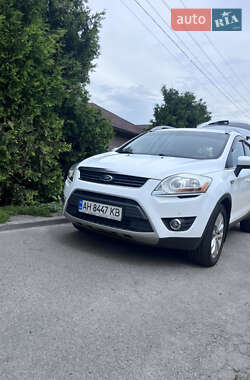 Внедорожник / Кроссовер Ford Kuga 2012 в 