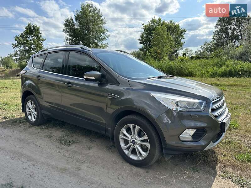 Внедорожник / Кроссовер Ford Kuga 2019 в Днепре
