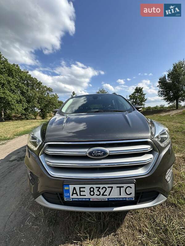 Внедорожник / Кроссовер Ford Kuga 2019 в Днепре