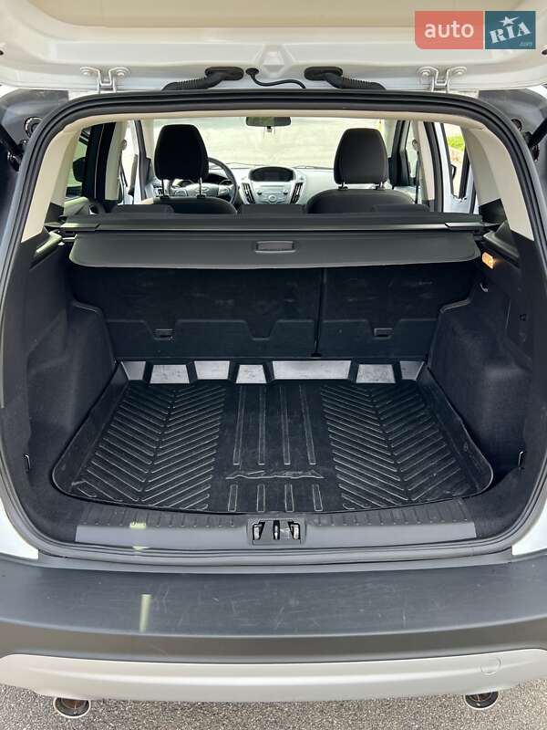 Внедорожник / Кроссовер Ford Kuga 2018 в Полтаве