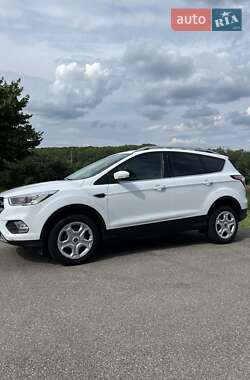 Позашляховик / Кросовер Ford Kuga 2018 в Полтаві