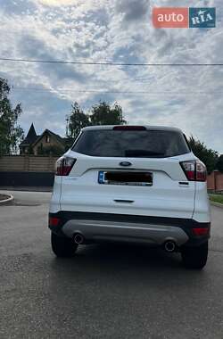 Внедорожник / Кроссовер Ford Kuga 2018 в 