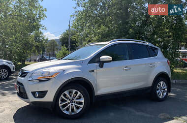 Внедорожник / Кроссовер Ford Kuga 2012 в 