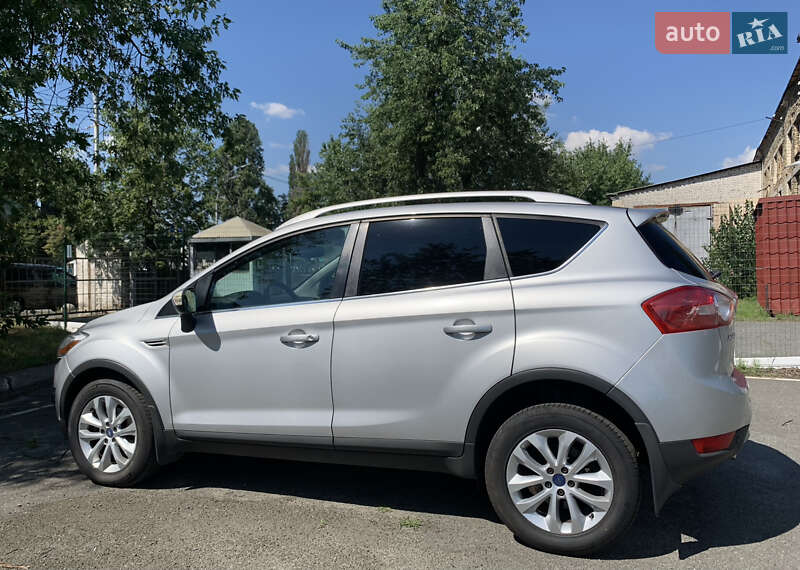 Внедорожник / Кроссовер Ford Kuga 2012 в Киеве