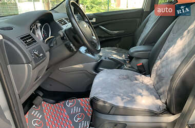 Внедорожник / Кроссовер Ford Kuga 2012 в 