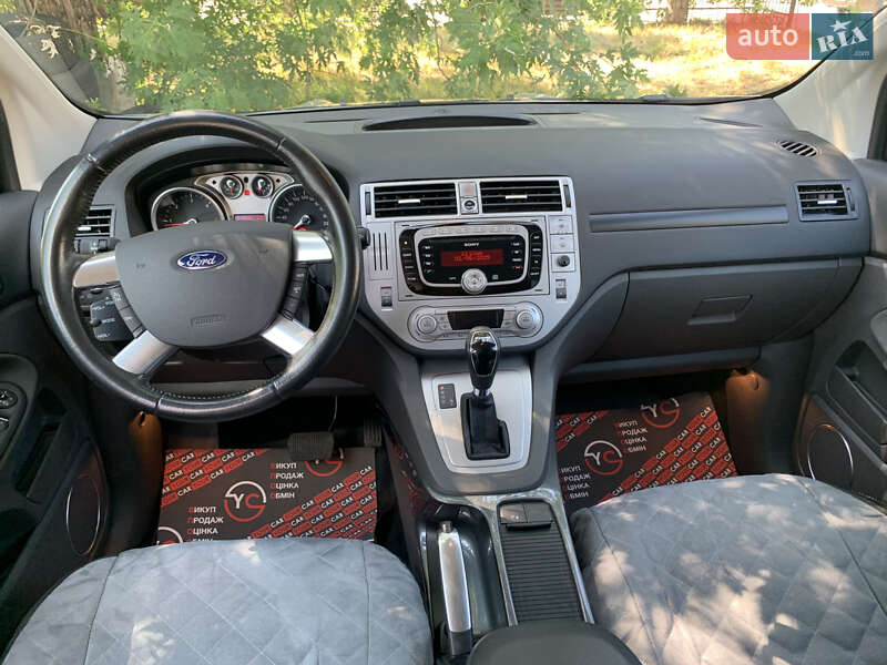 Внедорожник / Кроссовер Ford Kuga 2012 в Киеве