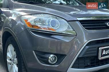 Внедорожник / Кроссовер Ford Kuga 2011 в 