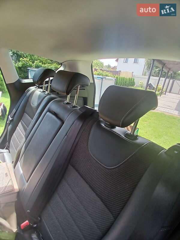 Внедорожник / Кроссовер Ford Kuga 2013 в Луцке