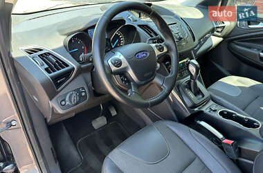 Внедорожник / Кроссовер Ford Kuga 2014 в 