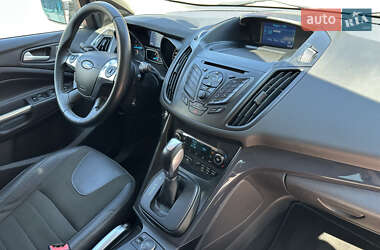 Внедорожник / Кроссовер Ford Kuga 2014 в 