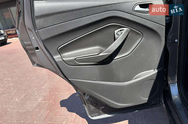 Внедорожник / Кроссовер Ford Kuga 2014 в 