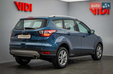 Внедорожник / Кроссовер Ford Kuga 2019 в 