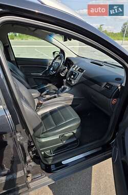 Внедорожник / Кроссовер Ford Kuga 2012 в 