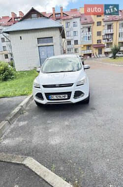 Внедорожник / Кроссовер Ford Kuga 2014 в 