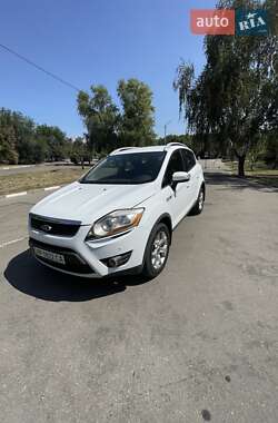 Внедорожник / Кроссовер Ford Kuga 2011 в 